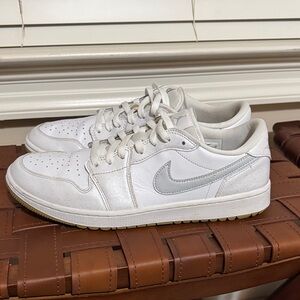 Air Jordan 1 Nike White and Silver Men's spikeless golf shoe size 11.5